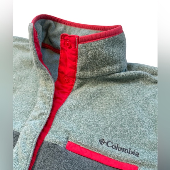 Columbia women’s green and red quarter snap closure pull over fleece size small - Picture 2 of 10